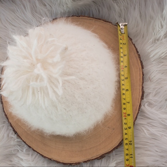 Vintage HOLT RENFREW Angora/Wool Cream Hat Made in Italy - Picture 8 of 12